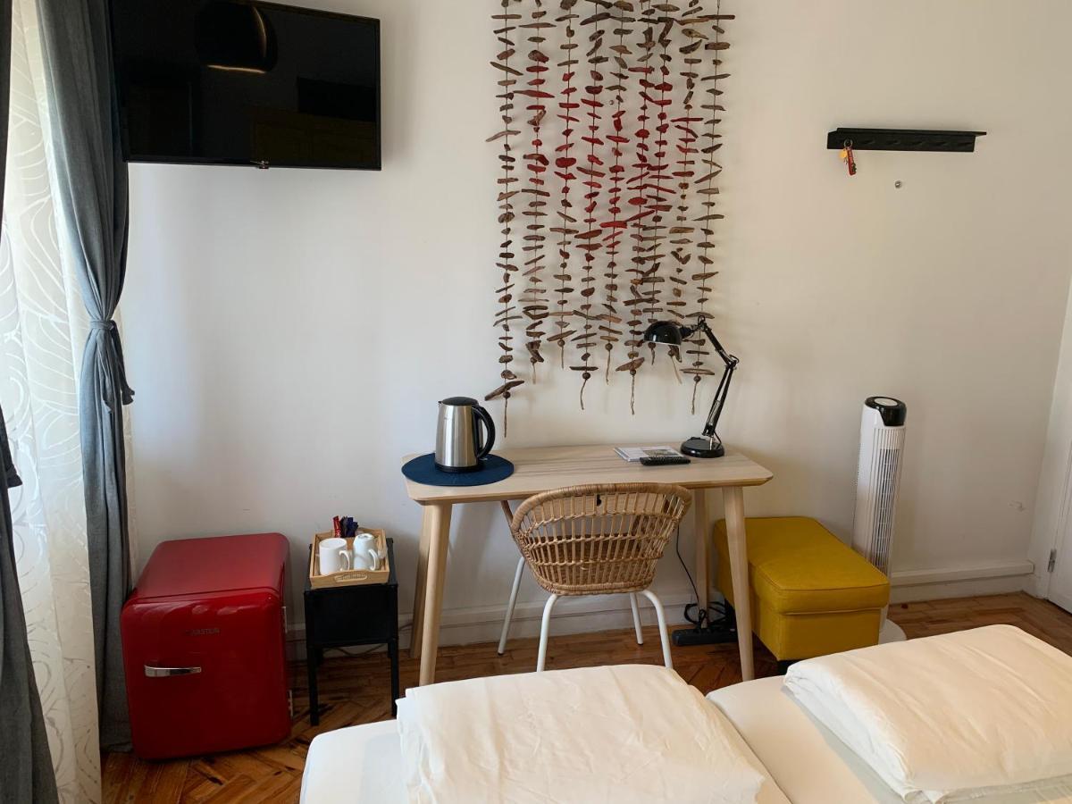Beautiful Private Room Next To Lisbon - New Paço de Arcos Buitenkant foto